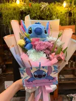 Bouquet Lilo y Stitch. Elige peluche celeste o rosado. Bouquet Lilo y Stitch. Elige peluche celeste o rosado.